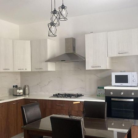 Apartment Triq Is-Silla Марсаскала Екстериор снимка