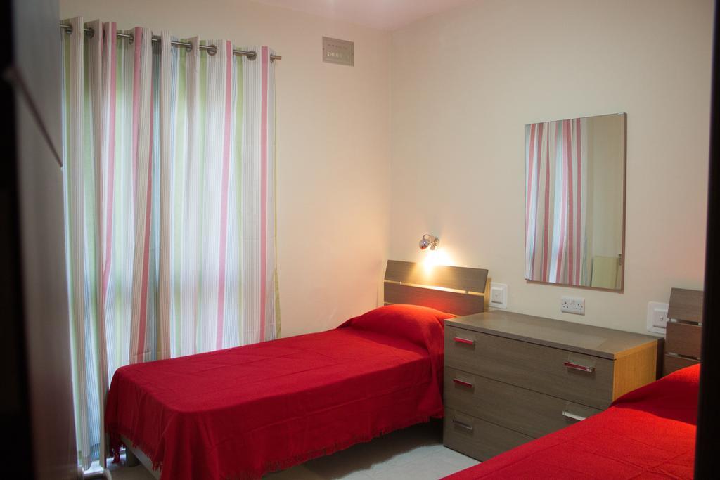 Apartment Triq Is-Silla Марсаскала Стая снимка