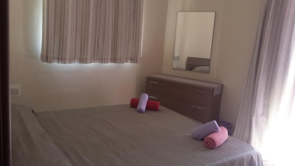 Apartment Triq Is-Silla Марсаскала Екстериор снимка