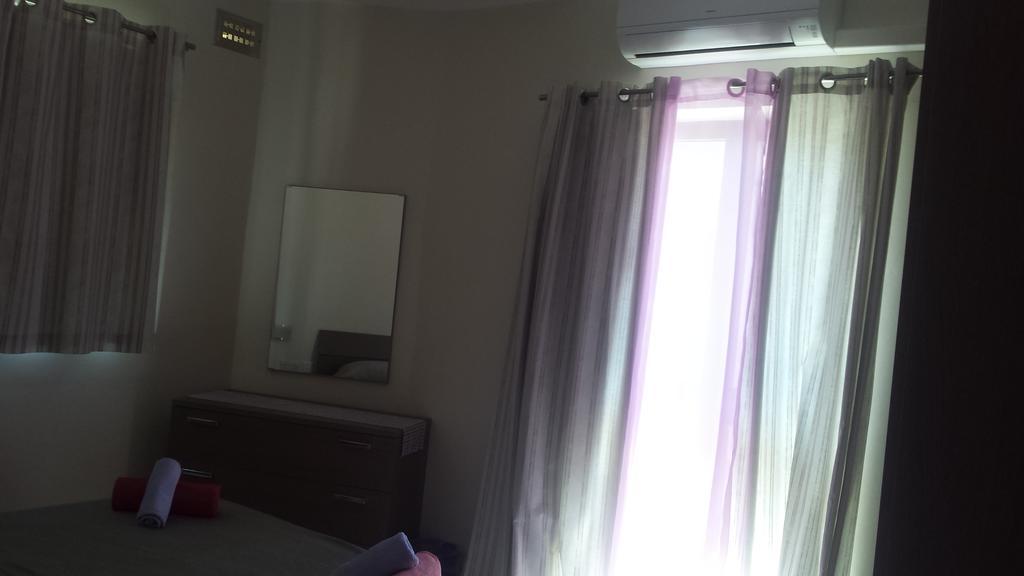 Apartment Triq Is-Silla Марсаскала Екстериор снимка